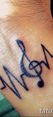 fotó tetoválás pulzusszám 2017.10.21 -től №066 - tetoválás pulzusszám -