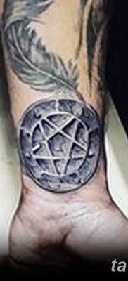 fotó az ötágú csillag tetoválásról, 2018.03.23., №016 -tetoválás ötágú csillag -