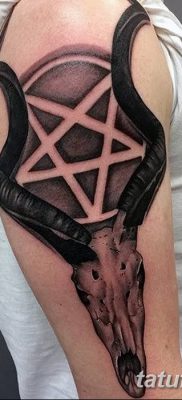 fotó az ötágú csillag tetoválásról, dátum: 2018.03.23 №037 -tetoválás ötágú csillag -
