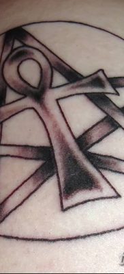 fotó az ötágú csillag tetoválásról, kelt 03/03/2018 №049 -tetoválás ötágú csillag -