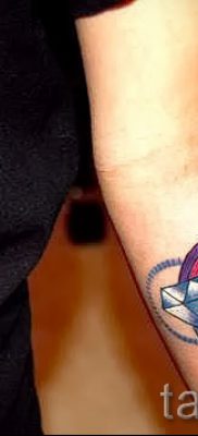 tatu-s-radugoj-foto-dlya-stati-pro-znachenie-radugi-v-tatu-077-tatufoto-ru