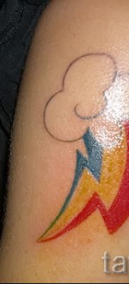 tatu-s-radugoj-foto-dlya-stati-pro-znachenie-radugi-v-tatu-071-tatufoto-ru
