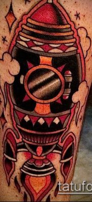 Fotó egy rakéta tetoválásról - 18072017 - példa - 067 Tetováló rakéta