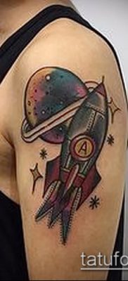 Fénykép egy rakéta tetoválásról - 18072017 - példa - 126 Tattoo rakéta