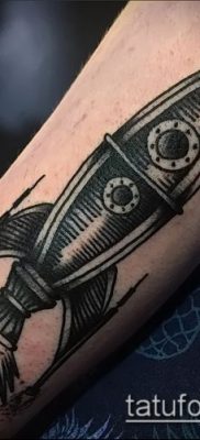Fotó egy rakéta tetoválásról - 18072017 - példa - 130 Tattoo rakéta