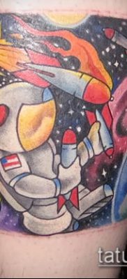 Fotó egy rakéta tetoválásról - 18072017 - példa - 135 tetováló rakéta