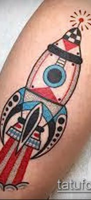 Fotó egy rakéta tetoválásról - 18072017 - példa - 141 tetováló rakéta