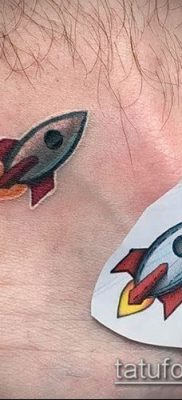 Fotó egy rakéta tetoválásról - 18072017 - példa - 147 Tattoo rakéta