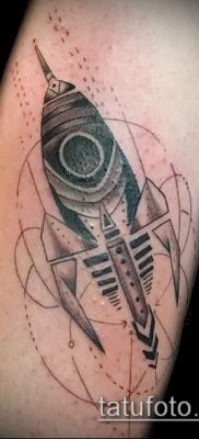 Fotó egy rakéta tetoválásról - 18072017 - példa - 148 tetováló rakéta