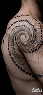 fotó egy kagylótetoválásról, kelt 2017.08.19. 045. sz. - Tetoválóhéj_