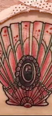 Снимка на татуировка на черупка за статия за значението на черупка в татуировка - tatufoto.ru - 77