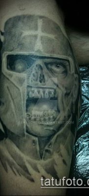 tatuaż rycerski nr 559 - unikalna wersja wzoru, którą można łatwo wykorzystać do powtórki i rysowania jako tatuaż rycerski na nodze