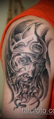 tatuaż rycerza nr 409 to fajna wersja wzoru, który można łatwo wykorzystać do przekształcenia i zastosowania jako tatuaż rycerza ze skrzydłami