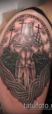 tatuaż rycerski numer 800 - ekskluzywna wersja wzoru, który można łatwo wykorzystać do przeróbek i aplikacji jako tatuaż rycerski i zamkowy