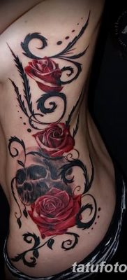 Fotó rózsatetoválásról tövisekkel 2019.06.26. №041 - tüskés rózsás tetoválás -