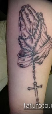 صورة وشم أيدي الصلاة - 12062017 - مثال - 153 وشم أيدي صلاة