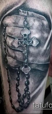 صورة وشم أيدي الصلاة - 12062017 - مثال - 165 وشم أيدي صلاة