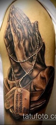 صورة وشم أيدي الصلاة - 12062017 - مثال - 022 وشم صلاة أيدي