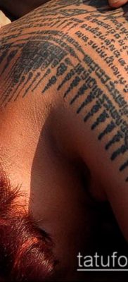 Татуировка Sak Yant № 36 е готина версия на модела, която може да се използва добре за обработка и прилагане като татуировка Sak Yant за момиче