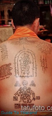 татуировка sak yant No. 371 - уникална версия на модела, която може успешно да се използва за промяна и приложение като татуировка sak yant като Джоли