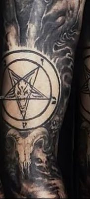 Fotó a Sátán tetoválásról 2018. 07. 31 -től №023 - Sátán tetoválása -
