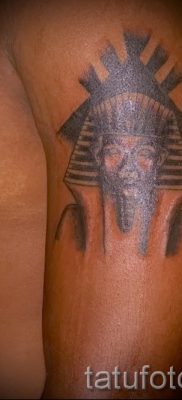 A szfinx tetoválás hűvös változata - szfinx tetováláshoz használható a lábán