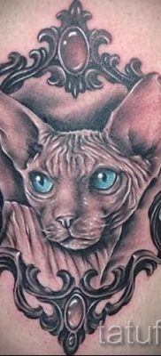 A szfinx tetoválás stílusos változata - a karon lévő szfinx tetováláshoz használható