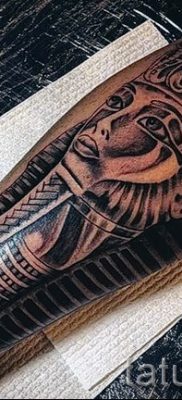 A szfinx tetoválás érdekes változata - szfinxmacska tetováláshoz használható