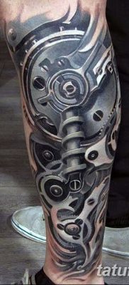 fotó egy fogaskerék tetoválásról, kelt 2017.08.01., №071 - fogaskerék tetoválás -
