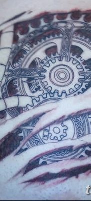 fotó egy fogaskerék tetoválásról, kelt 2017.08.01. №07 - Fogaskerék tetoválás -