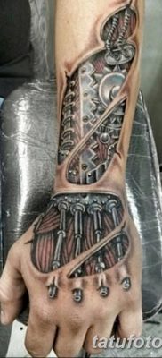 fotó a fogaskerék tetoválásról, 2017.08.08., 102 - Fogaskerék tetoválás -