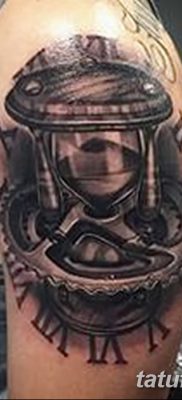 fotó egy fogaskerék tetoválásról, kelt 2017.08.01. №122 - Fogaskerék tetoválás -