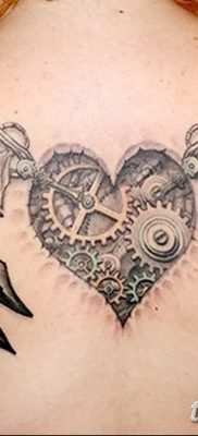 fotó egy fogaskerék tetoválásról, kelt 2017.08.01. №135 - Fogaskerék tetoválás -