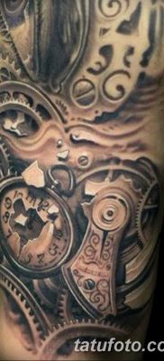 fotó egy fogaskerék tetoválásról, kelt 2017.08.01. №144 - Fogaskerék tetoválás -