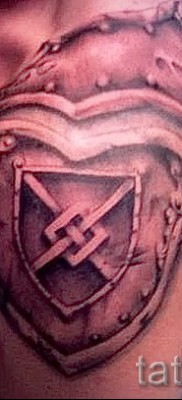 Fotó a pajzs tetoválásról 24