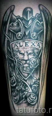 Pajzs tetoválás képe 22