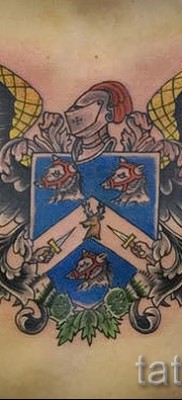 Fotó a pajzs tetoválásról 17