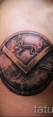 Fénykép tetováló pajzs 112