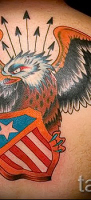 Fotó a pajzs tetoválásról 9