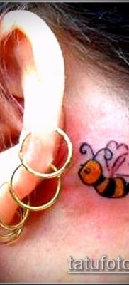 Bumblebee TATTOO No. 581 - a minta egyedülálló változata, amely sikeresen használható a poszméh shcherbinka átalakítására és tetoválására