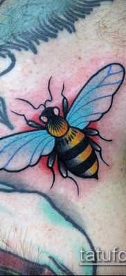 Bumblebee TATTOO # 618 - a minta hűvös változata, amely könnyen használható módosításra és poszméh tetoválásként történő alkalmazásra