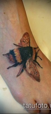 Bumblebee TATTOO No. 650 - a minta hűvös változata, amely sikeresen használható feldolgozásra és tetoválásra, poszméhek felhelyezésére az ujján
