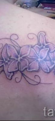 lila tetoválás fotó egy lila tetoválás jelentéséről szóló cikkhez - tatufoto.ru - 33