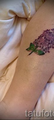 lila tetoválás fotó egy lila tetoválás jelentéséről szóló cikkhez - tatufoto.ru - 7