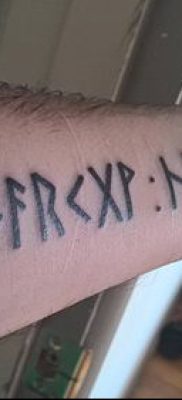 TATTOO SCANDINAVIAN RUNES №168 - en eksklusiv version af mønsteret, der med succes kan bruges til behandling og anvendelse som en tatovering Skandinaviske runer til amuletter