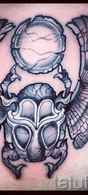 Примерна снимка на татуировка на скарабей 23