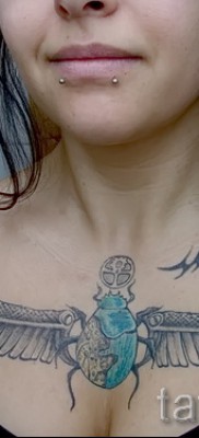 Примерна снимка на татуировка на скарабей 22