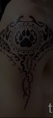 Fényképes példa egy csípős tetoválásra 47