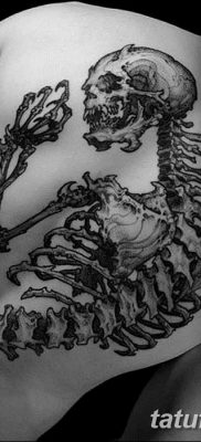 fotó egy csontváz tetoválásról, kelt 2017. augusztus 28 -án №104 - tetováló csontváz -