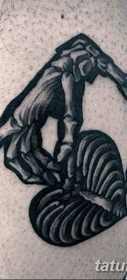 fotó egy csontváz tetoválásról, kelt 2017. augusztus 28 -án №108 - tetováló csontváz -